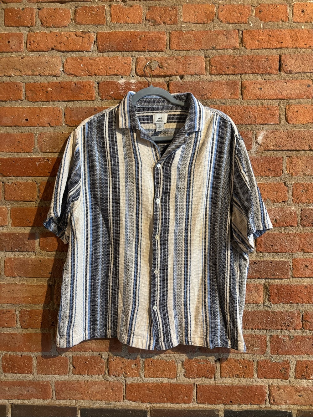 H&M Men’s Navy, Light Blue & White Vertical Stripe Short-Sleeve Button-Down